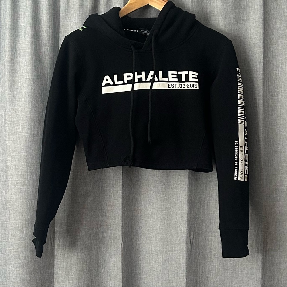 Alphalete Cropped Hoodie
